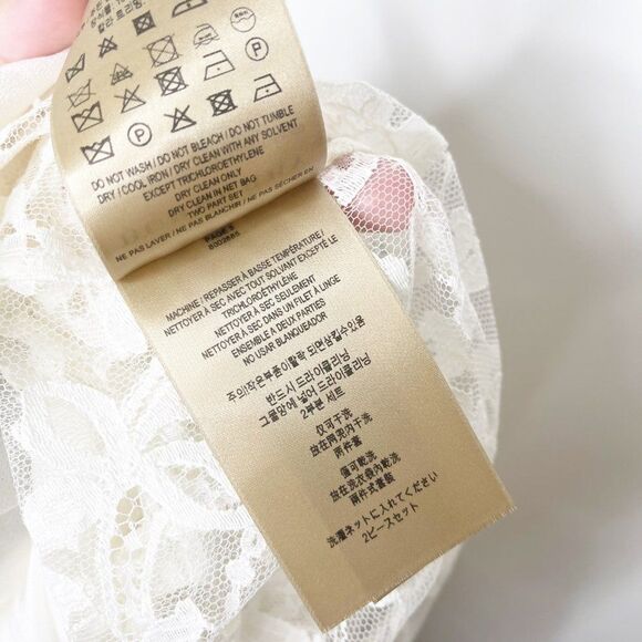 BURBERRY Embroidered Lace Top - Picture 10 of 10